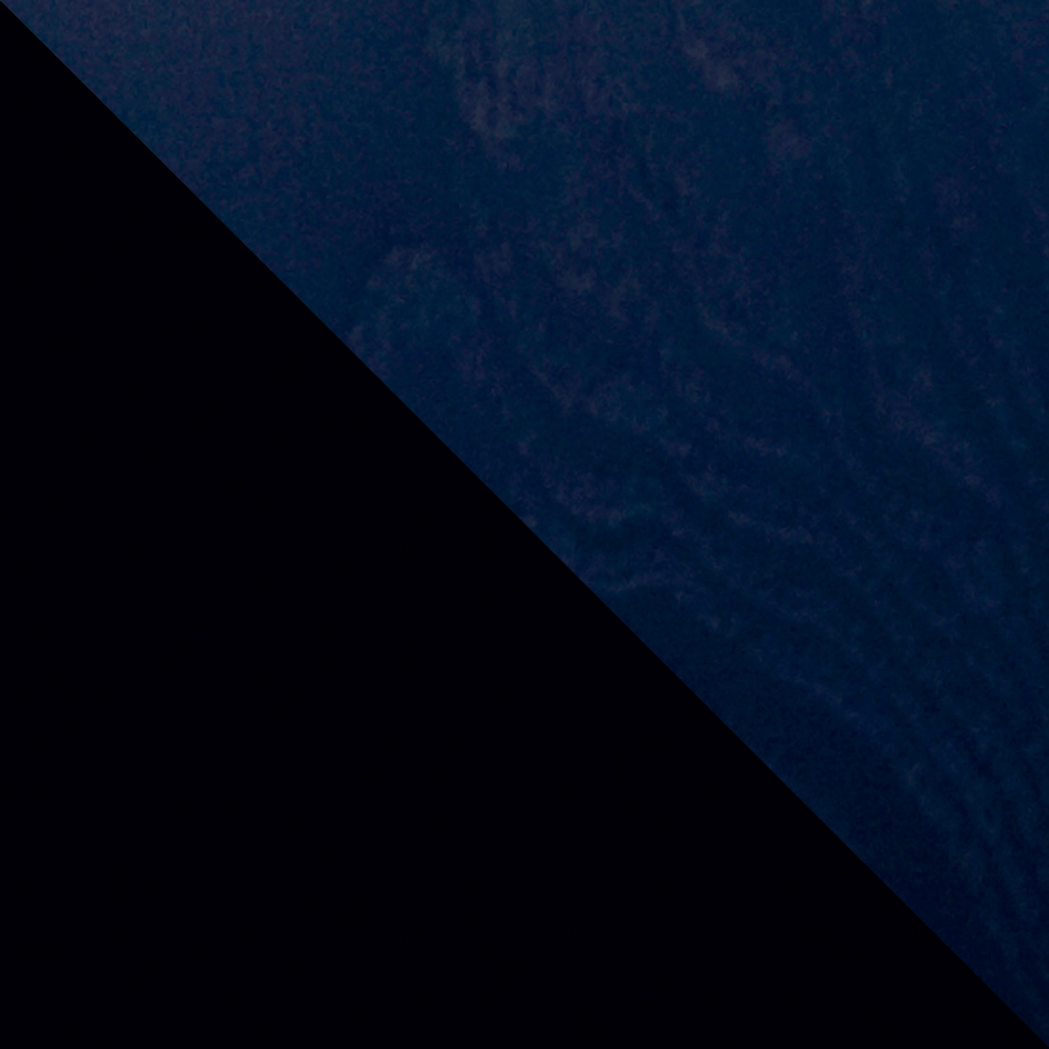 Body：Black Blue × Foot Ring：Black Blue