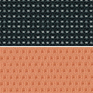 背：ブラック／座：ペールテラコッタ