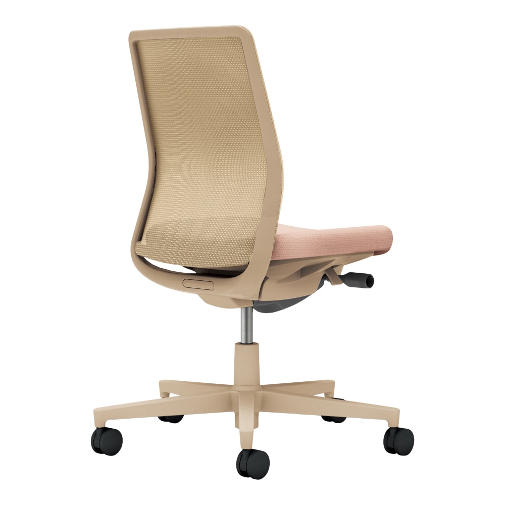 背：ソフトベージュ／座：アッシュピンク