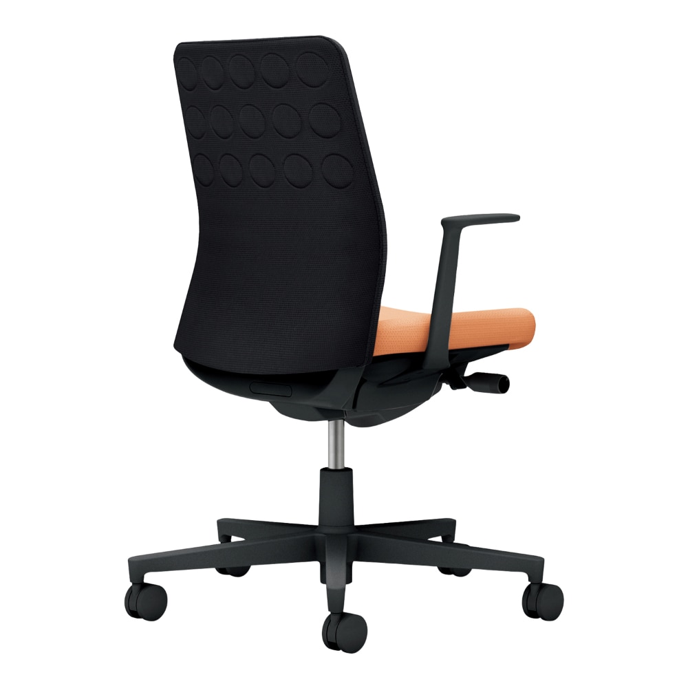 背：ブラック／座：ペールテラコッタ