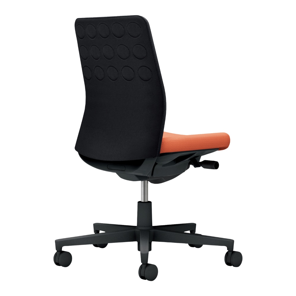 背：ブラック／座：ソフトテラコッタ