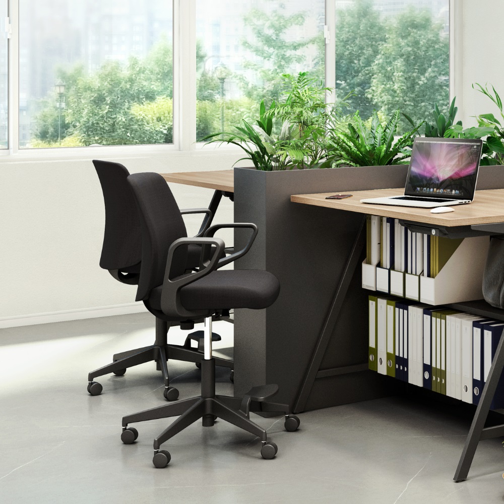 ブラック樹脂脚／背座同色／ブラック