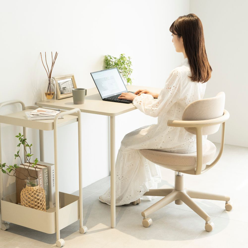 背オリーブイエロー/座ペールテラコッタ