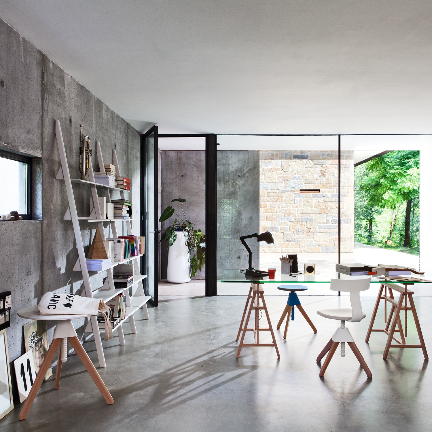 Back・Joint・Screw：White × Seat・Legs：Natural