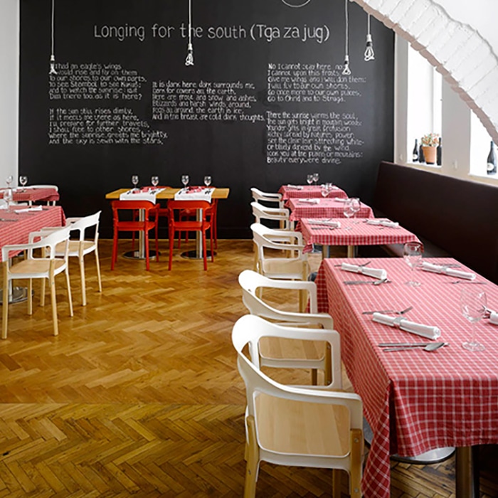 Frame:Black × Seat・Legs:American Walnut