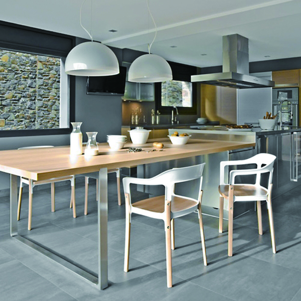 Frame:Black × Seat・Legs:American Walnut