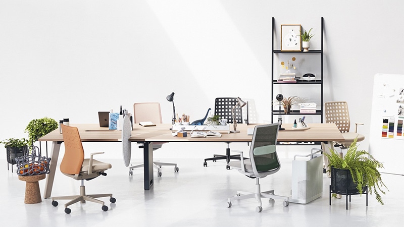 女性が自宅向けのデスクチェアを選ぶ際のポイントをご紹介