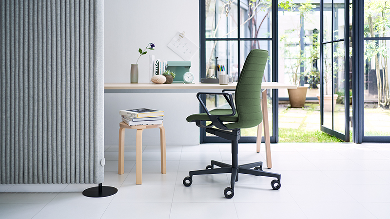 女性におすすめのデスクチェア【FABRE(ファブレ)】