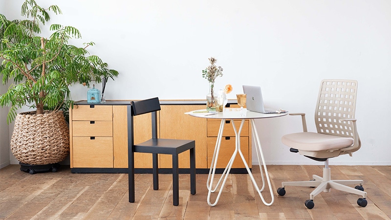 女性におすすめのデスクチェア【Monet(モネット)】