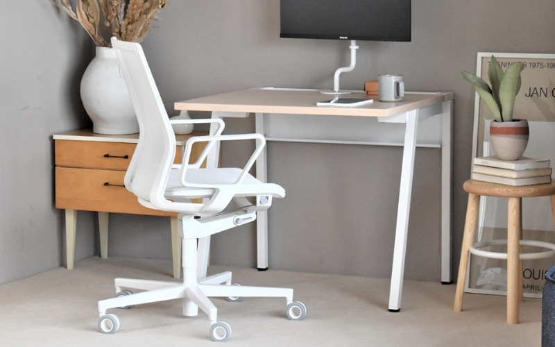 コクヨおすすめのおしゃれで座り心地の良いデスクチェアー【FABRE(ファブレ)】