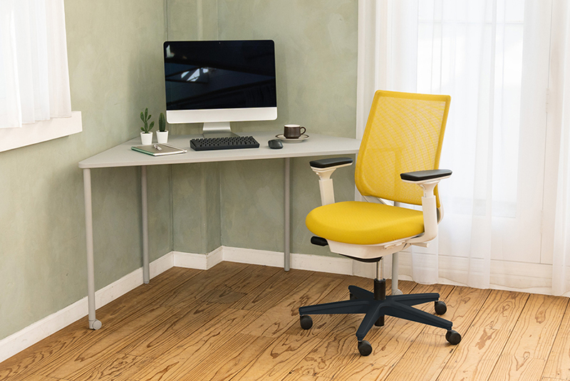 ダイニングに置きやすいコクヨのおしゃれなオフィスチェア【Mitra2(ミトラ2)】