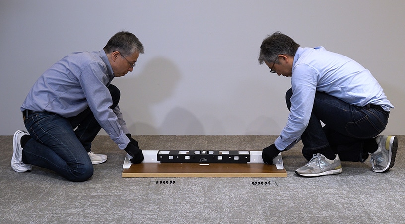 組立方法（2人で組み立てる場合）