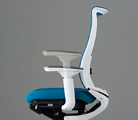 ロッキング反力調節